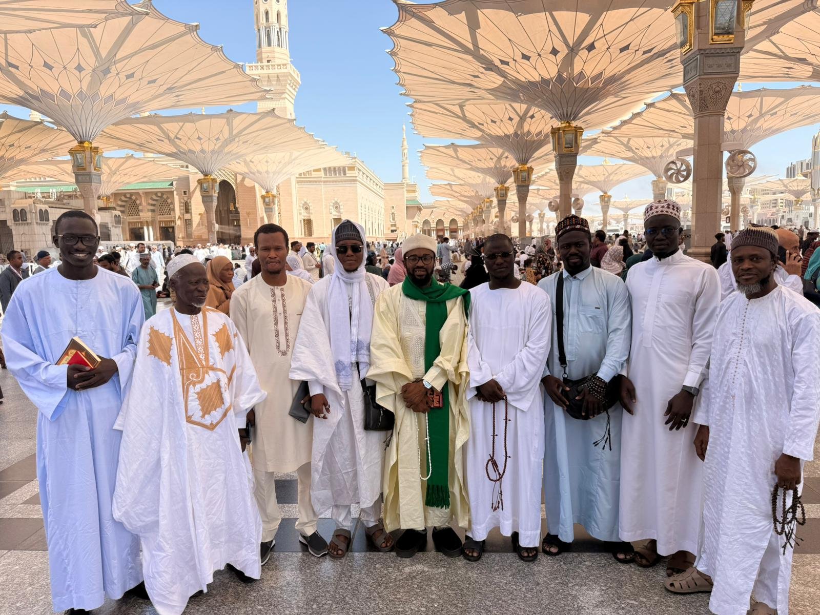 Groupe de pèlerins accompagné par Fouta Voyages